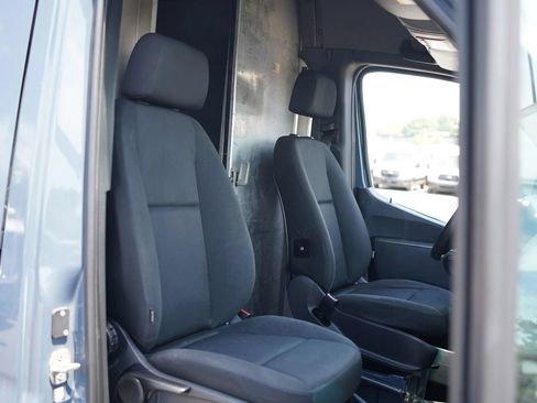 Used 2019 Mercedes-Benz Sprinter 170 image 20