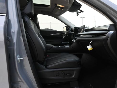 Used 2026 INFINITI QX60 Luxe w/ Cargo Package FWD image 24