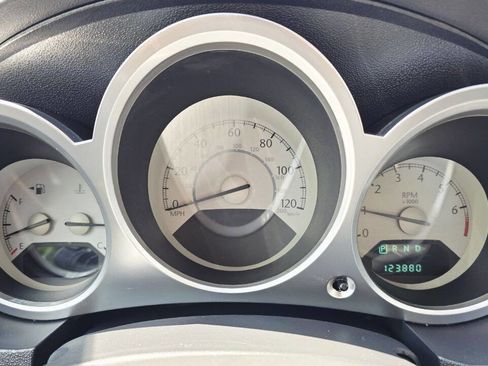 Used 2009 Chrysler Sebring Touring image 27