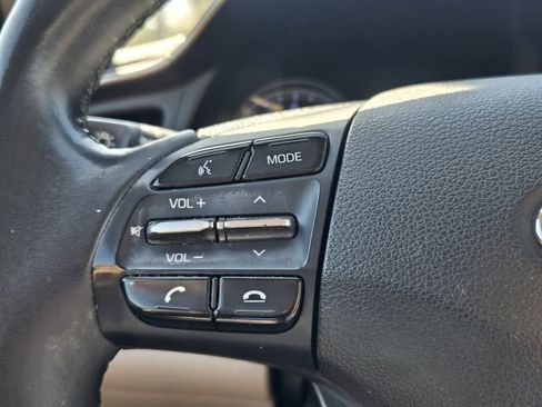 Used 2020 Hyundai Elantra Value Edition image 24