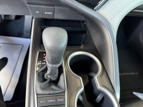 Used 2024 Toyota Camry LE w/ Convenience Package image 28