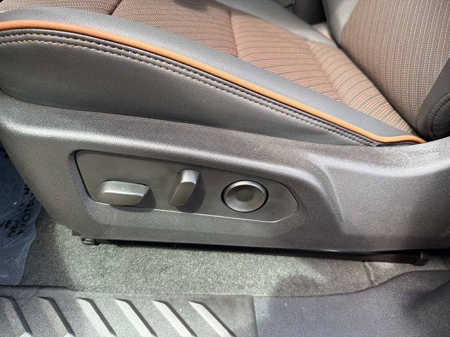 New 2026 GMC Canyon AT4 w/ Technology Plus Package AWD/4WD image 19