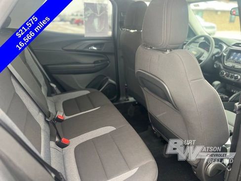 Used 2023 Chevrolet TrailBlazer LT w/ LPO, Blackout Package image 20