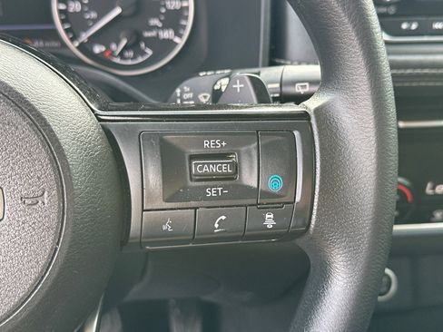 Certified 2021 Nissan Rogue SV image 26