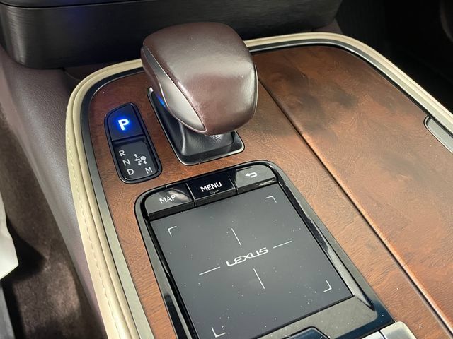 Used 2018 Lexus LS 500 w/ Accessory Package (Z2) RWD image 11