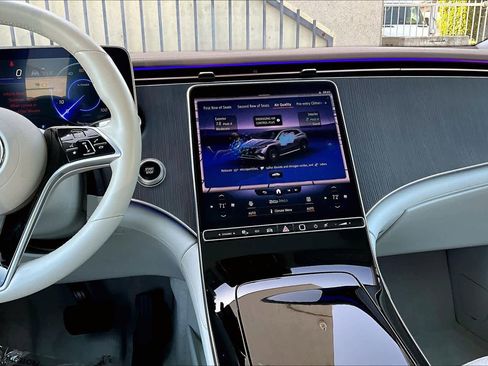 Used 2023 Mercedes-Benz EQS 450+ 4MATIC SUV image 6