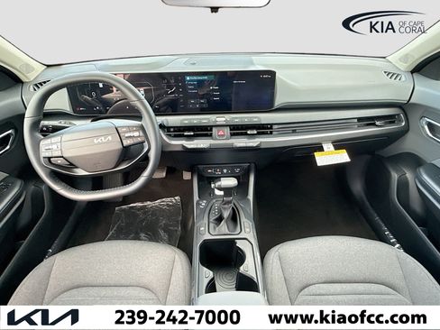 New 2025 Kia K4 EX image 15