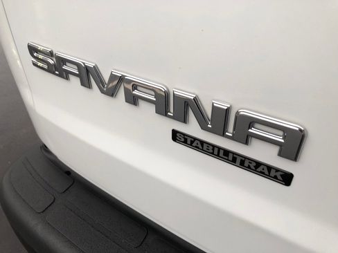 Used 2015 GMC Savana 2500 G2500 image 15