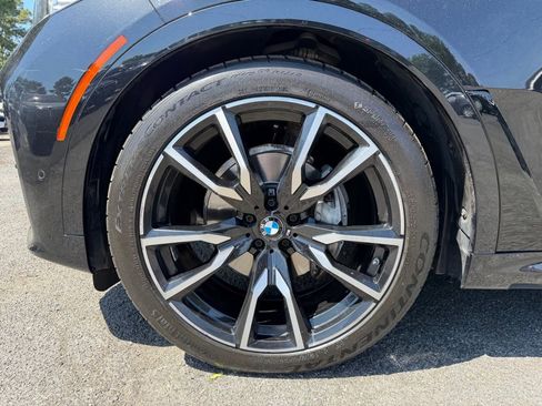 Used 2022 BMW X7 xDrive40i AWD/4WD image 9