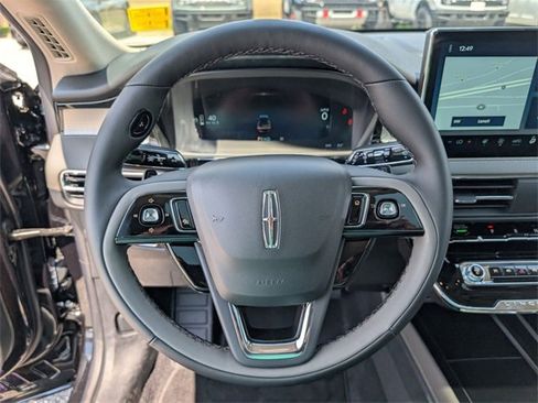 New 2025 Lincoln Corsair Premiere w/ Equipment Group 101A image 17