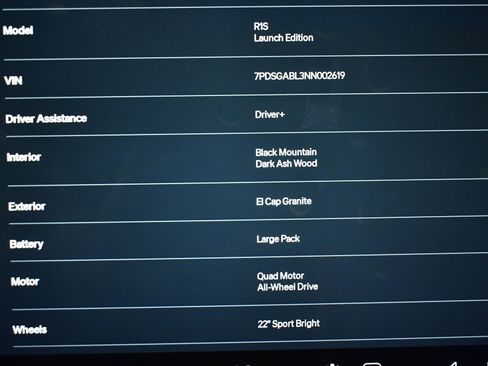 Used 2022 Rivian R1S Launch Edition image 37