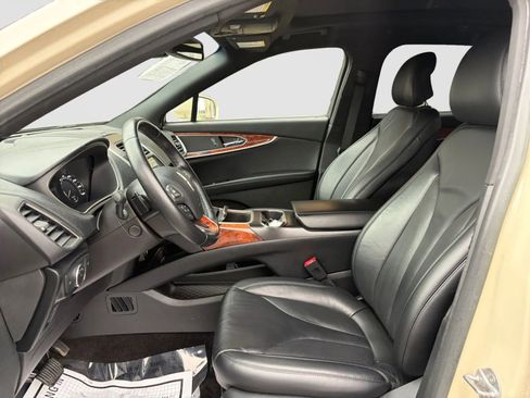 Used 2018 Lincoln MKX Select w/ Select Plus Package image 10