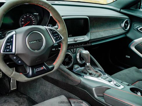 Used 2022 Chevrolet Camaro ZL1 image 34