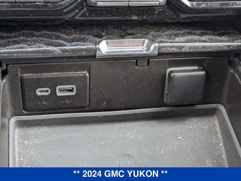 Used 2024 GMC Yukon Denali w/ Advanced Technology Package AWD/4WD image 34