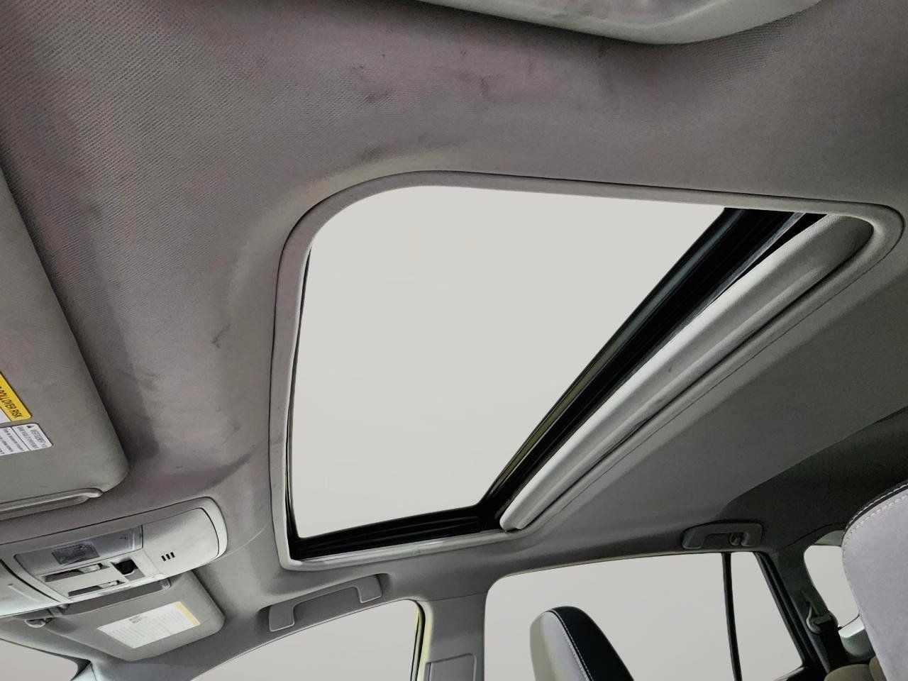 Used 2016 Toyota RAV4 XLE w/ Convenience Package AWD/4WD image 19