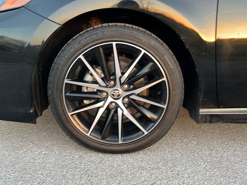 Used 2023 Toyota Camry SE image 9