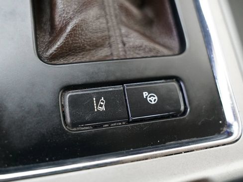 Used 2019 Ford F150 Lariat w/ Equipment Group 502A Luxury RWD image 17