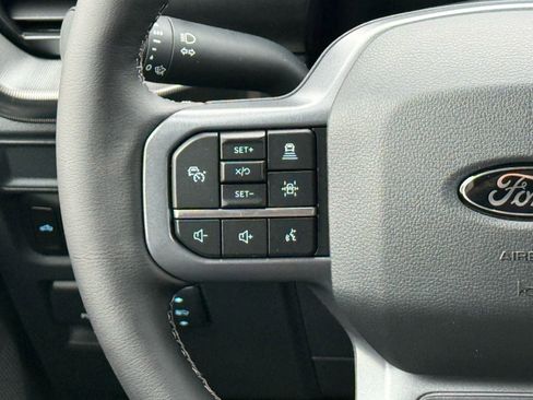 Used 2025 Ford F150 Lariat w/ Equipment Group 501A Mid image 29