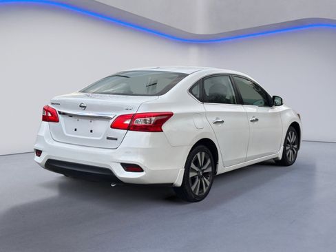 Used 2019 Nissan Sentra SV w/ Special Edition Package image 5