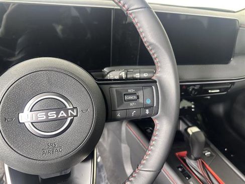 New 2025 Nissan Kicks SR image 19