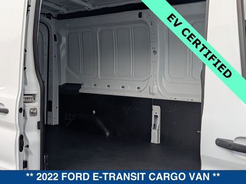 Used 2022 Ford E-Transit Medium Roof RWD image 17