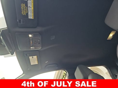 Used 2025 Toyota Tacoma SR5 AWD/4WD image 28