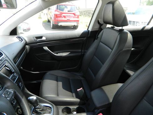 Used 2012 Volkswagen Jetta TDI image 13