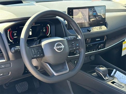 New 2026 Nissan Rogue Platinum w/ Tech Package image 19