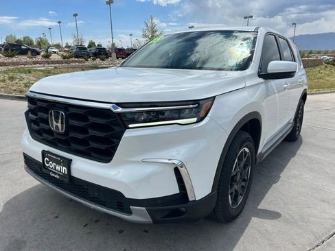Used 2025 Honda Pilot EX-L image 4