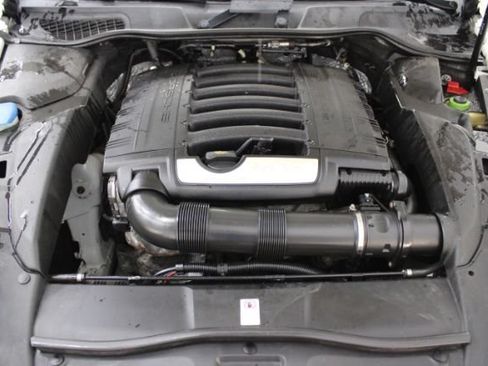 Used 2013 Porsche Cayenne AWD/4WD image 28
