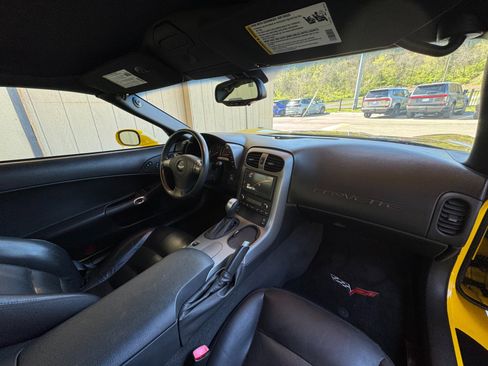 Used 2007 Chevrolet Corvette Convertible w/ Preferred Equipment Group image 44