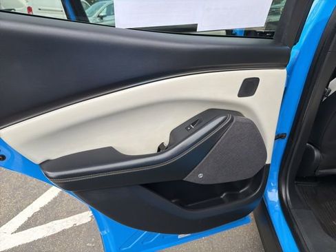 Used 2022 Ford Mustang Mach-E Premium image 24