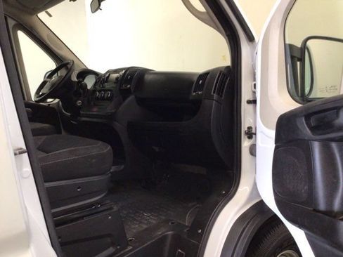 Used 2021 RAM ProMaster 2500 w/ Interior LED Lighting Group FWD image 9