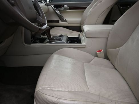 Used 2015 Lexus GX 460 w/ Premium Package AWD/4WD image 13
