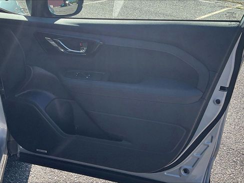 Used 2025 Subaru Forester Touring image 19