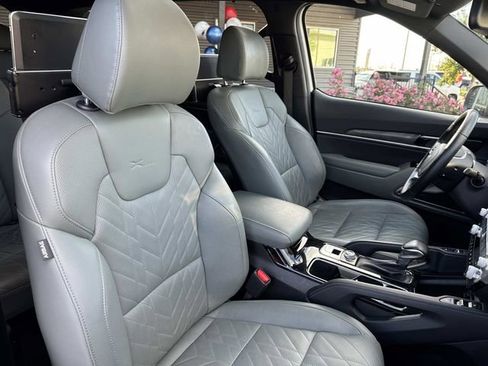 Used 2023 Kia Telluride EX X-Line image 11