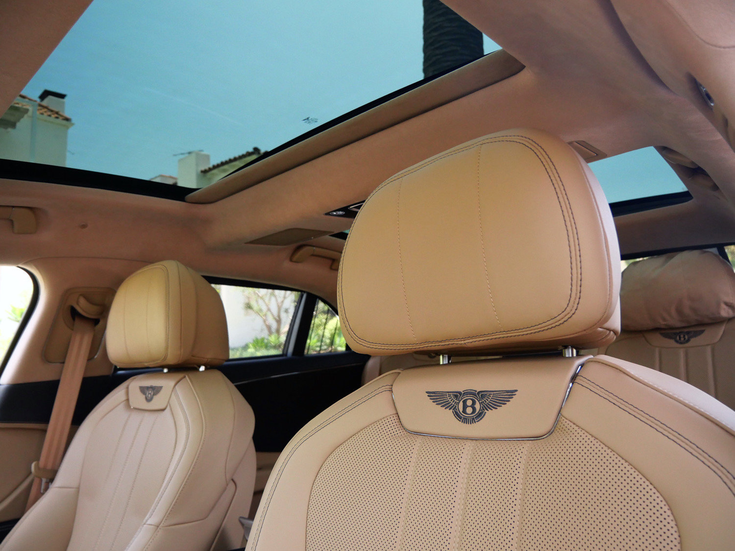 New 2026 Bentley Flying Spur V8 AWD/4WD image 17