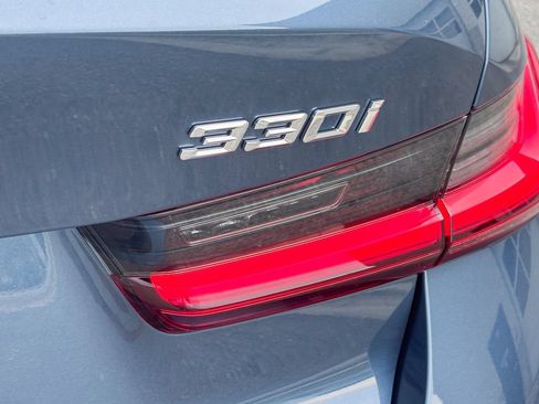 New 2026 BMW 330i xDrive Sedan w/ Premium Package AWD/4WD image 7