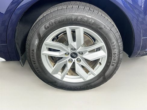 Used 2023 Audi Q5 2.0T Premium w/ Convenience Package AWD/4WD image 11