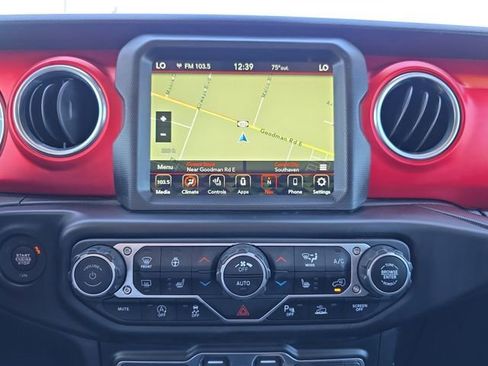 Used 2022 Jeep Wrangler Unlimited Rubicon w/ Steel Bumper Group AWD/4WD image 22