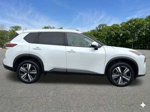 Used 2025 Nissan Rogue SL w/ SL Premium Package AWD/4WD image 10