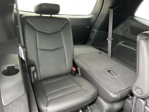 Certified 2025 Cadillac XT6 Premium Luxury image 17