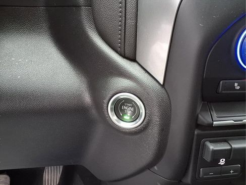 Used 2021 Chevrolet Silverado 1500 LT image 19