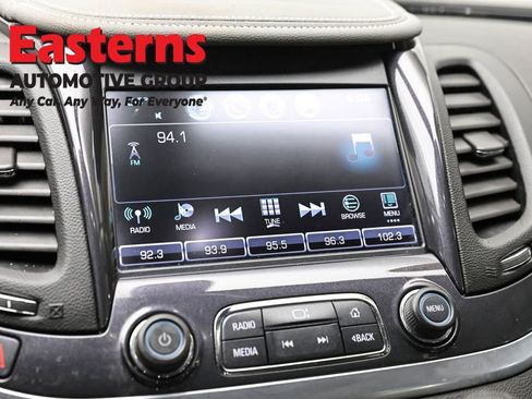 Used 2019 Chevrolet Impala LT FWD image 19