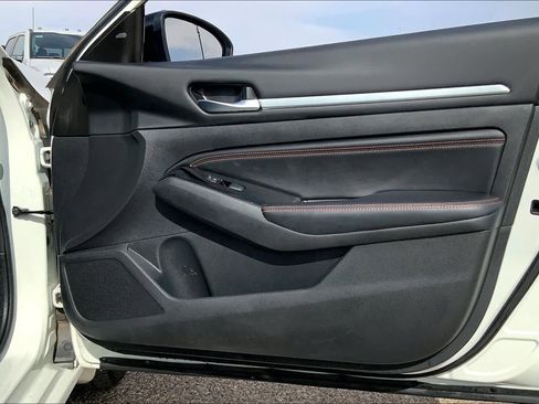 Used 2023 Nissan Altima 2.5 SR image 23