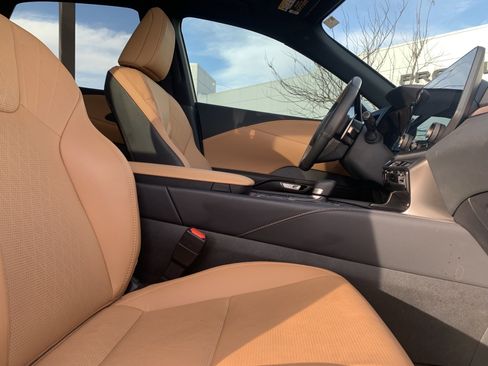 Used 2024 Lexus RX 350 Premium Plus image 35