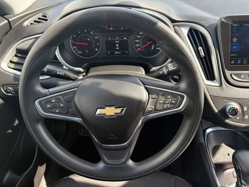 Used 2022 Chevrolet Malibu LT FWD image 22