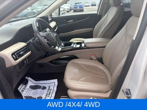 Used 2022 Lincoln Nautilus Reserve w/ Equipment Group 201A AWD/4WD image 11