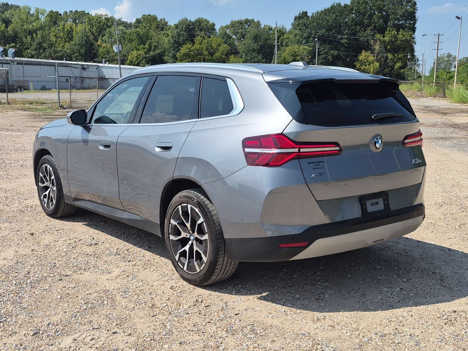 Used 2026 BMW X3 xDrive30i AWD/4WD image 3
