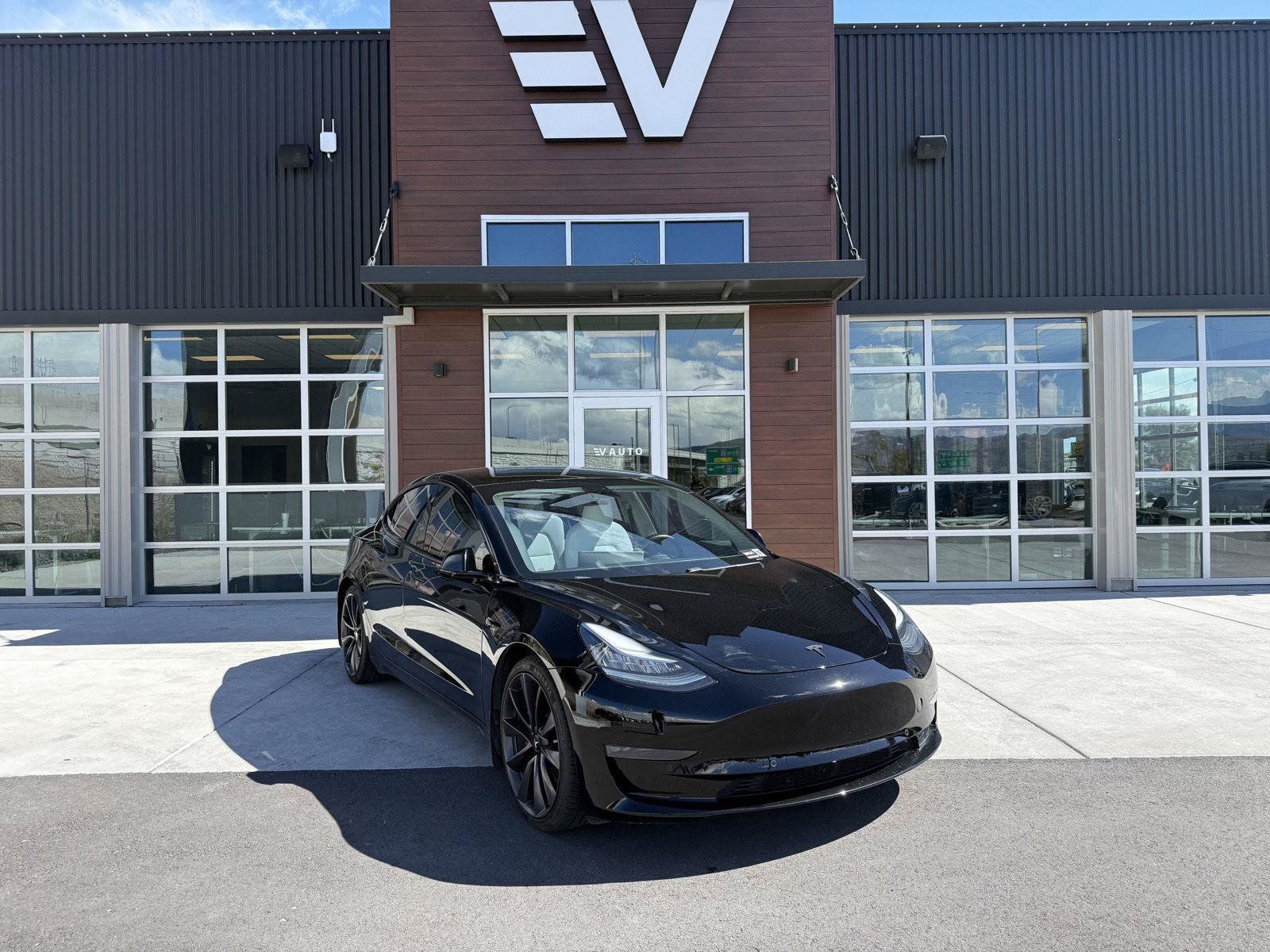 Used 2020 Tesla Model 3 Performance AWD/4WD image 2